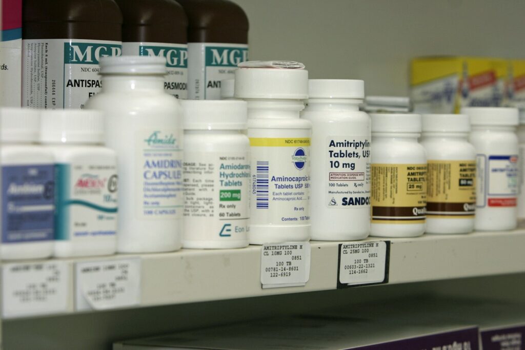 What Size Drug Safe Does a Pharmacy Need?